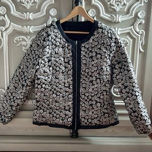 Reversible Junge Denmark light weight down filled Jacket for women.